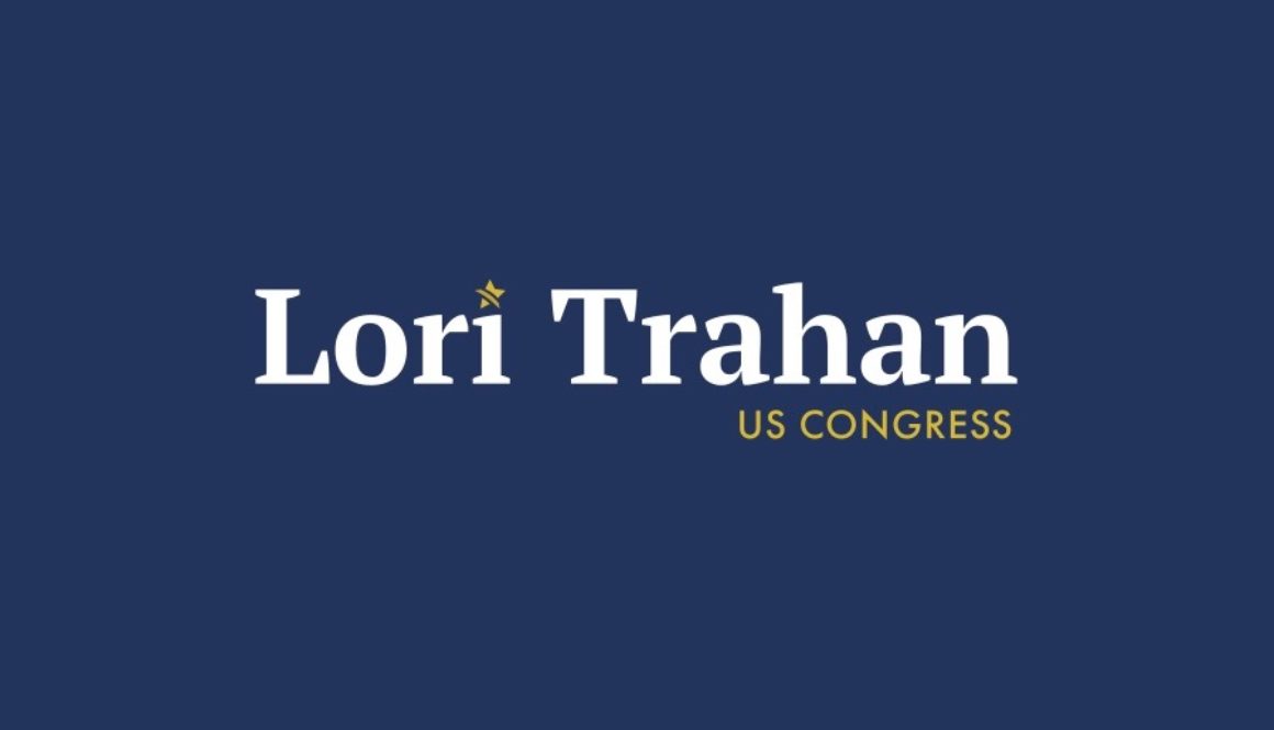 Lori Trahan logo